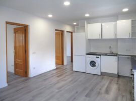 Piso en Venta en Numancia, Madrid